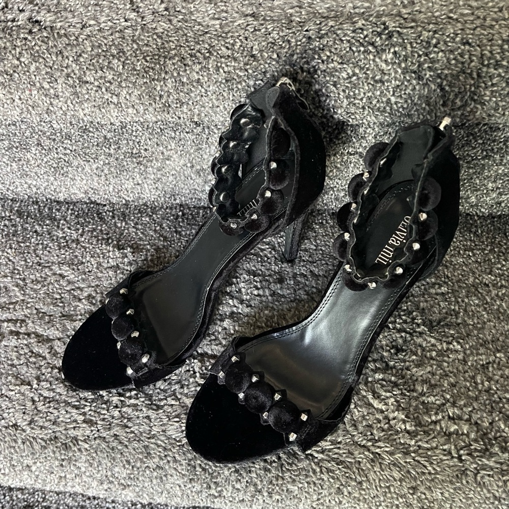 Elegant Black Studded Heels Zipper in Back